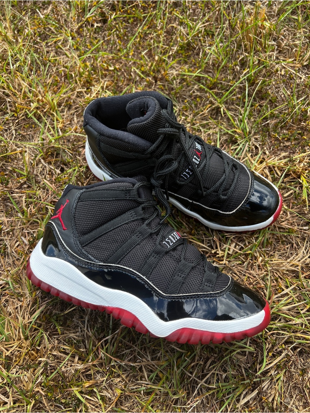 CLEAN Air Jordan 11 size 1 Kids XI 2019 Retro Bred shoes